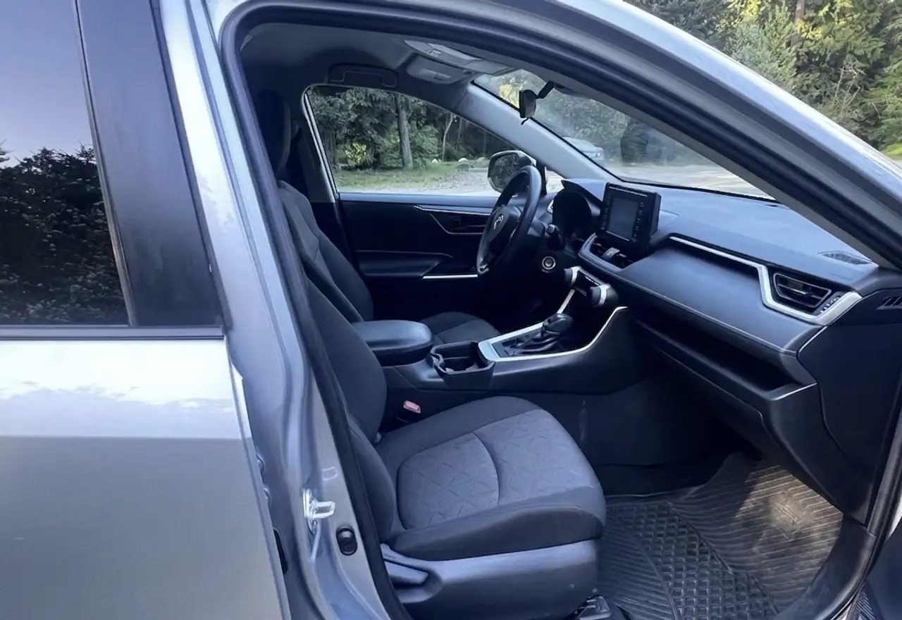 Toyota RAV 4 снимка Toyota RAV 4