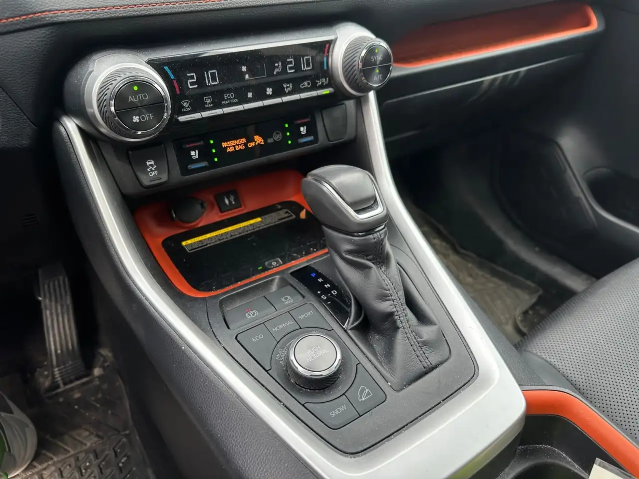 Toyota RAV 4 снимка Toyota RAV 4