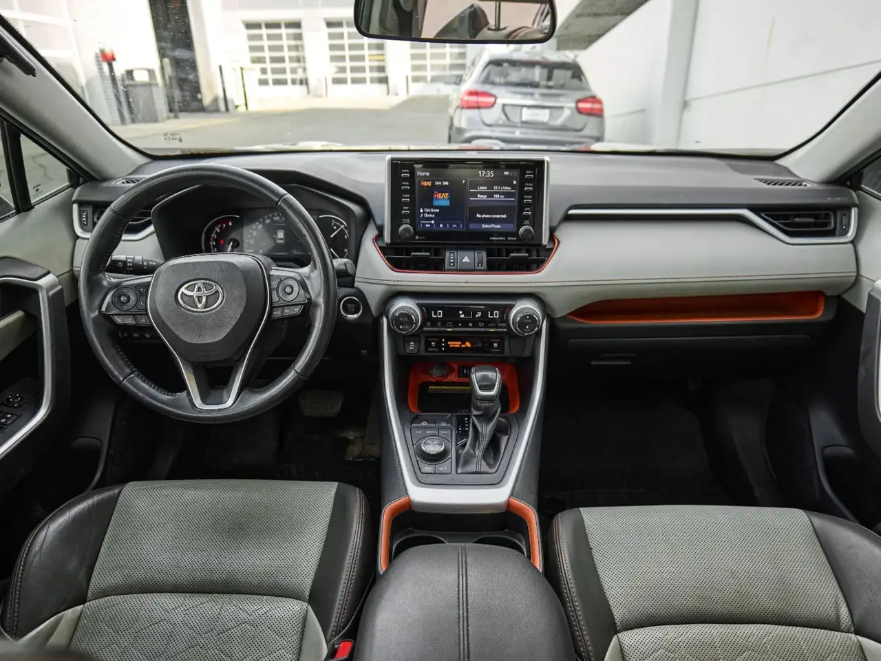 Toyota RAV 4 photo Toyota RAV 4