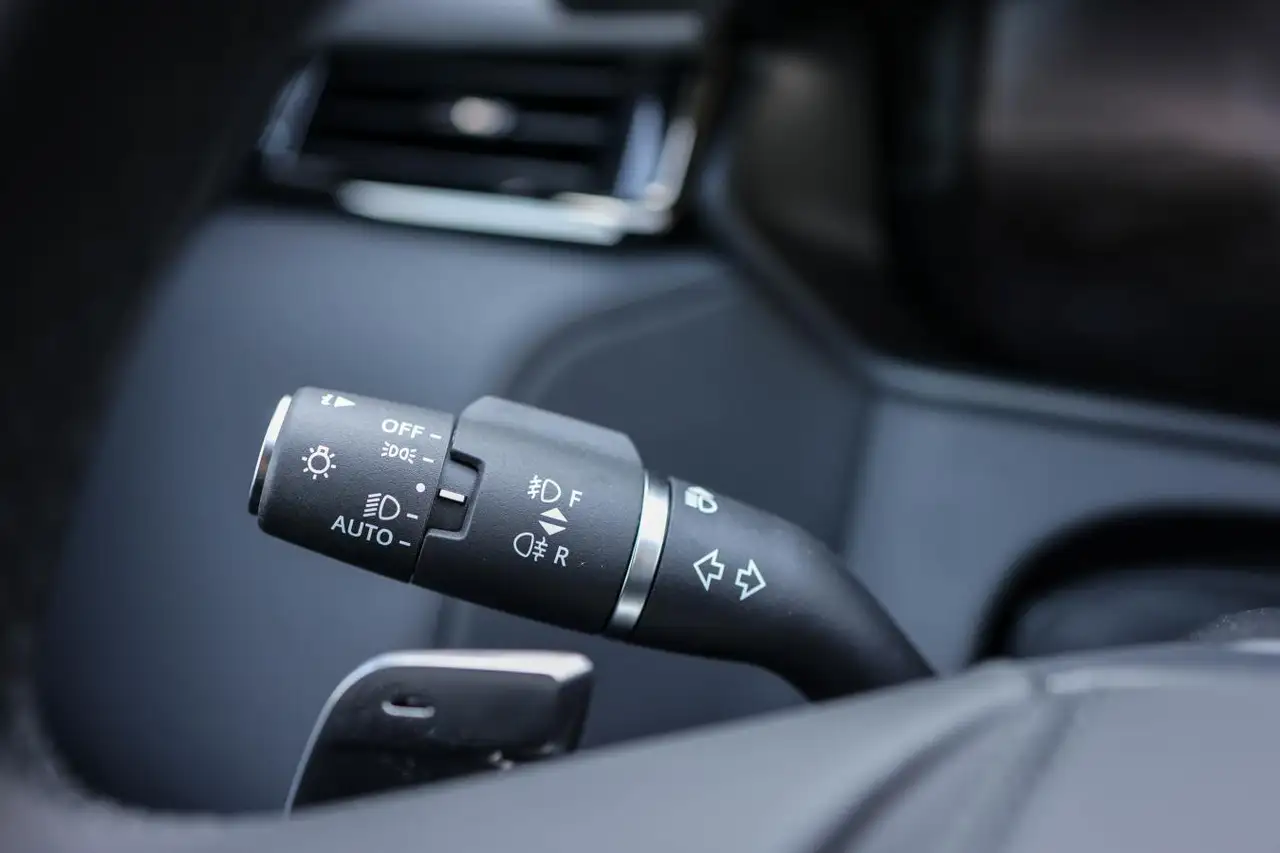 Land Rover Range Rover Velar снимка Land Rover Range Rover Velar
