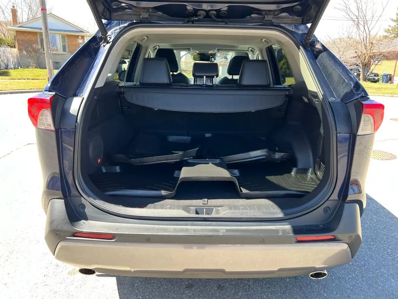 Toyota RAV 4 снимка Toyota RAV 4