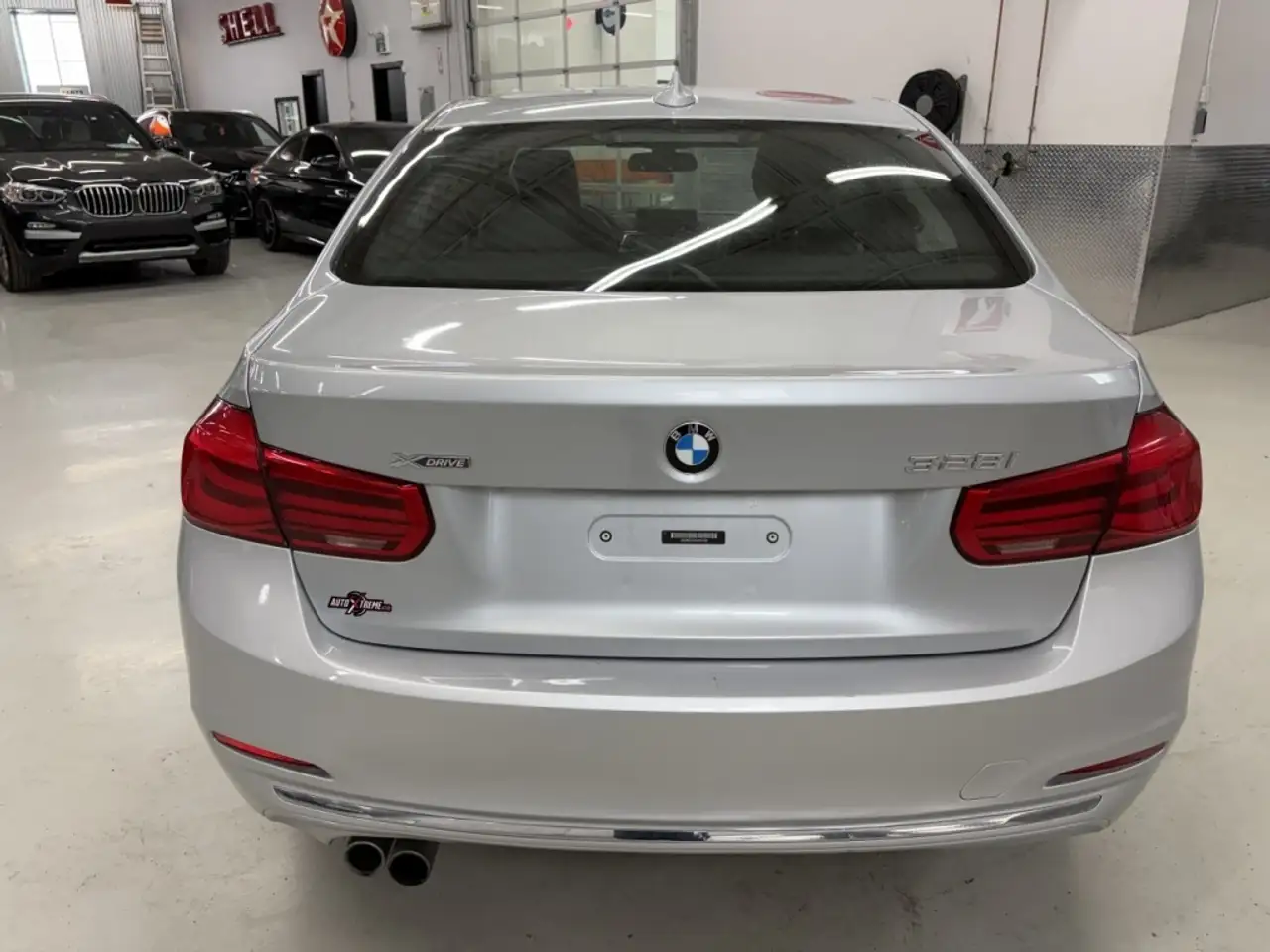 BMW 3 Series photo BMW 3 Series