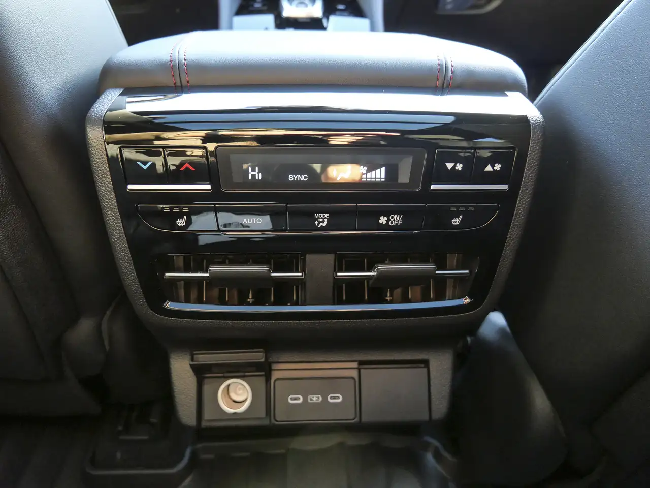 Acura MDX photo Acura MDX