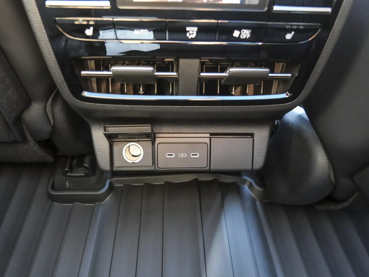 Acura MDX photo Acura MDX