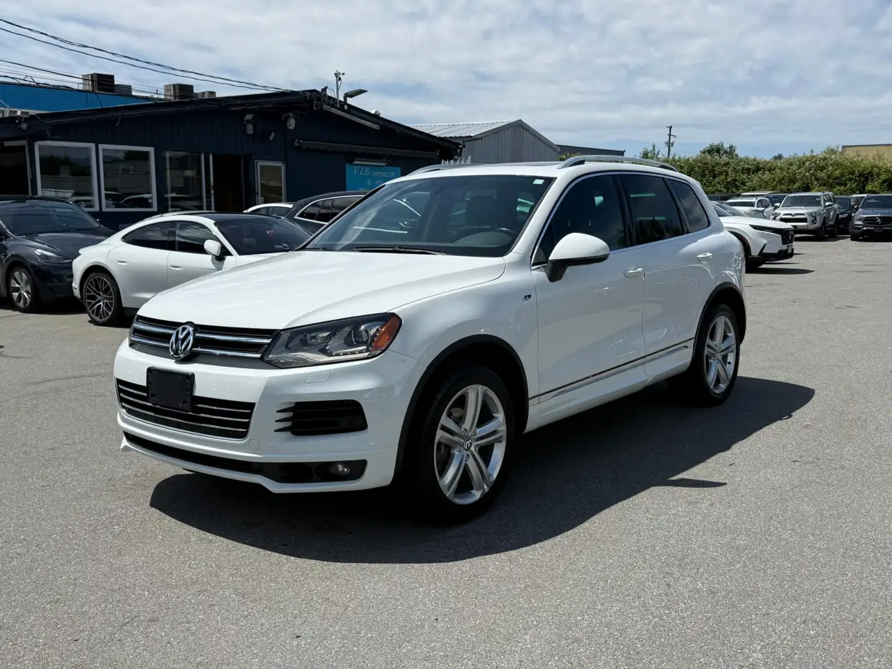 Volkswagen Touareg photo Volkswagen Touareg