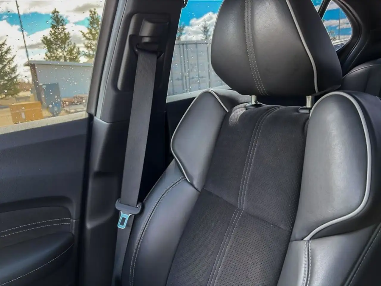 Acura TLX снимка Acura TLX