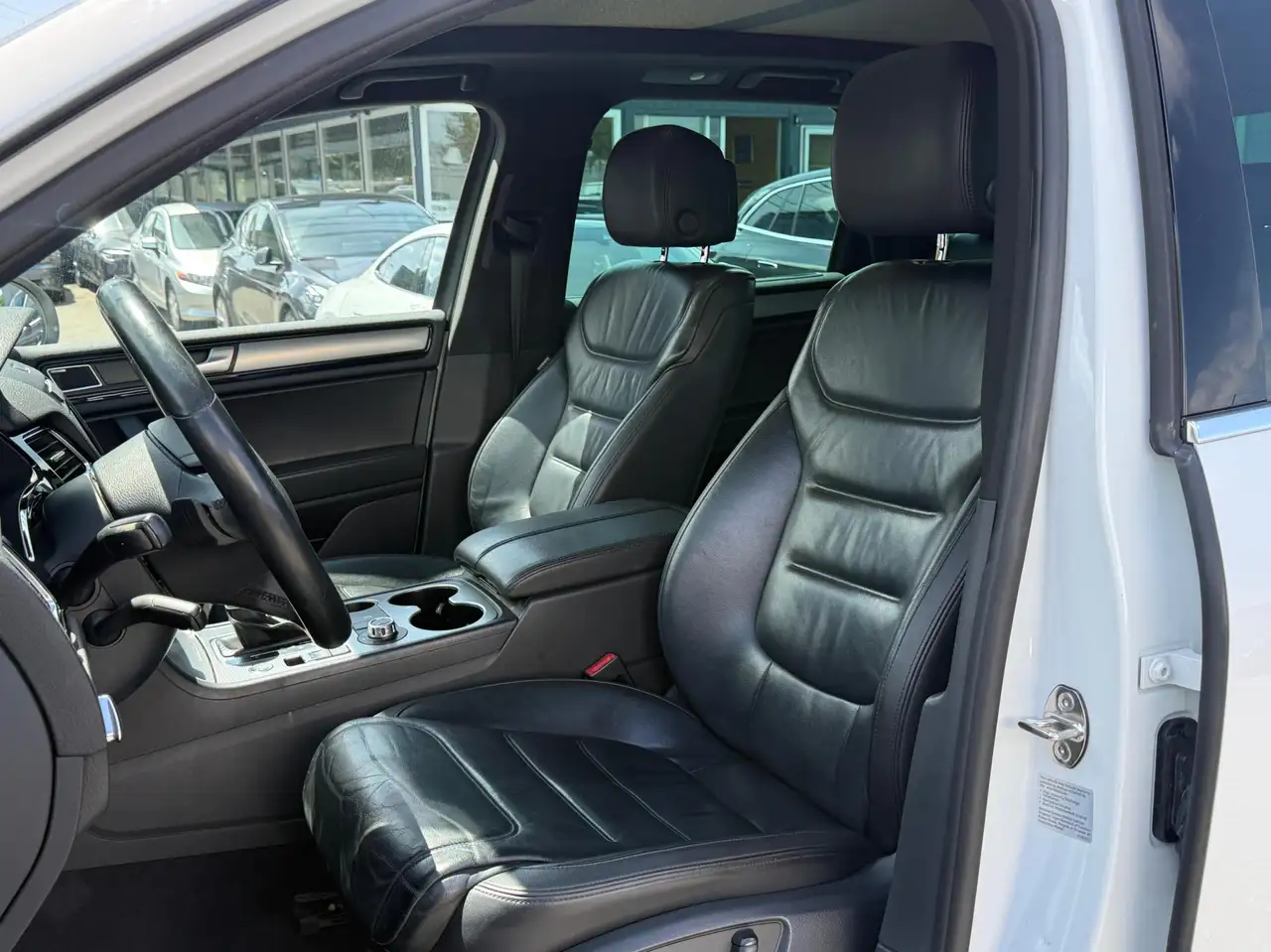 Volkswagen Touareg photo Volkswagen Touareg