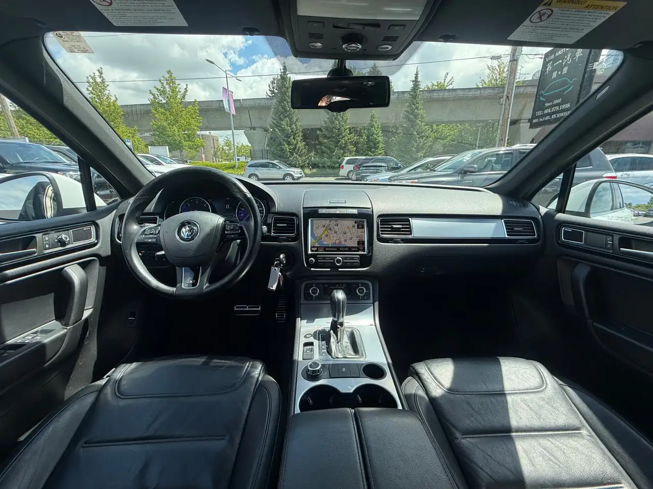 Volkswagen Touareg photo Volkswagen Touareg