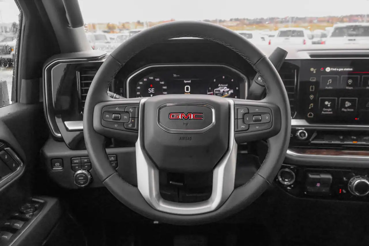GMC Sierra 2500HD снимка GMC Sierra 2500HD