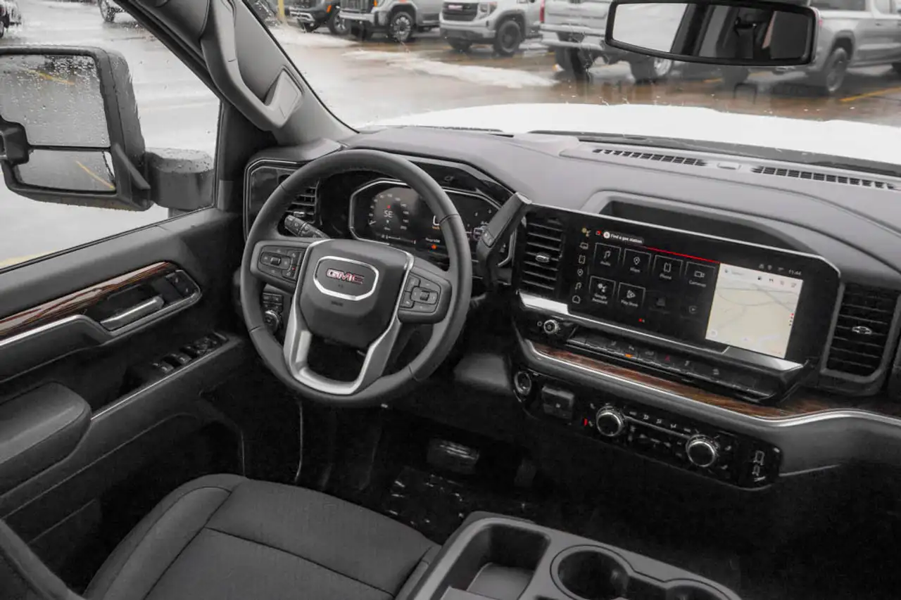 GMC Sierra 2500HD снимка GMC Sierra 2500HD