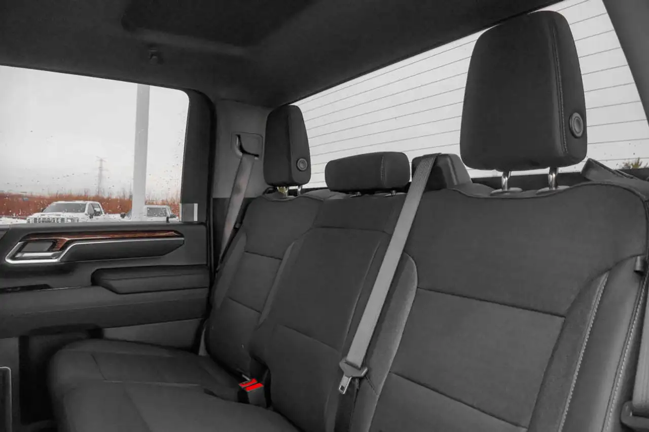 GMC Sierra 2500HD снимка GMC Sierra 2500HD