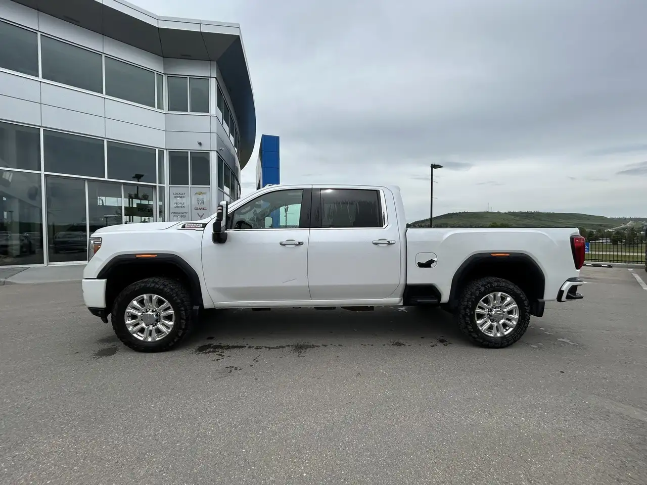 GMC Sierra 2500HD снимка GMC Sierra 2500HD