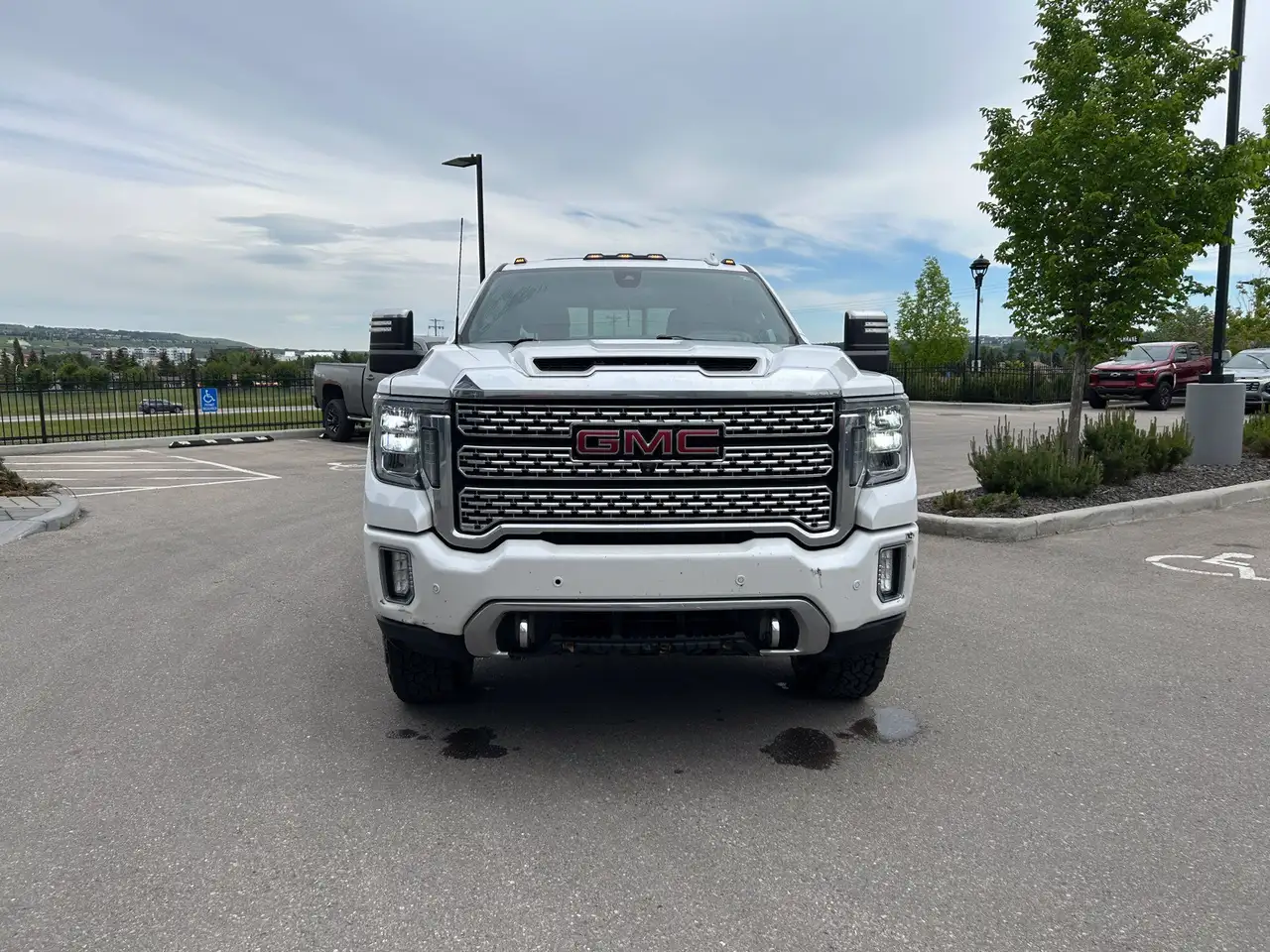 GMC Sierra 2500HD снимка GMC Sierra 2500HD