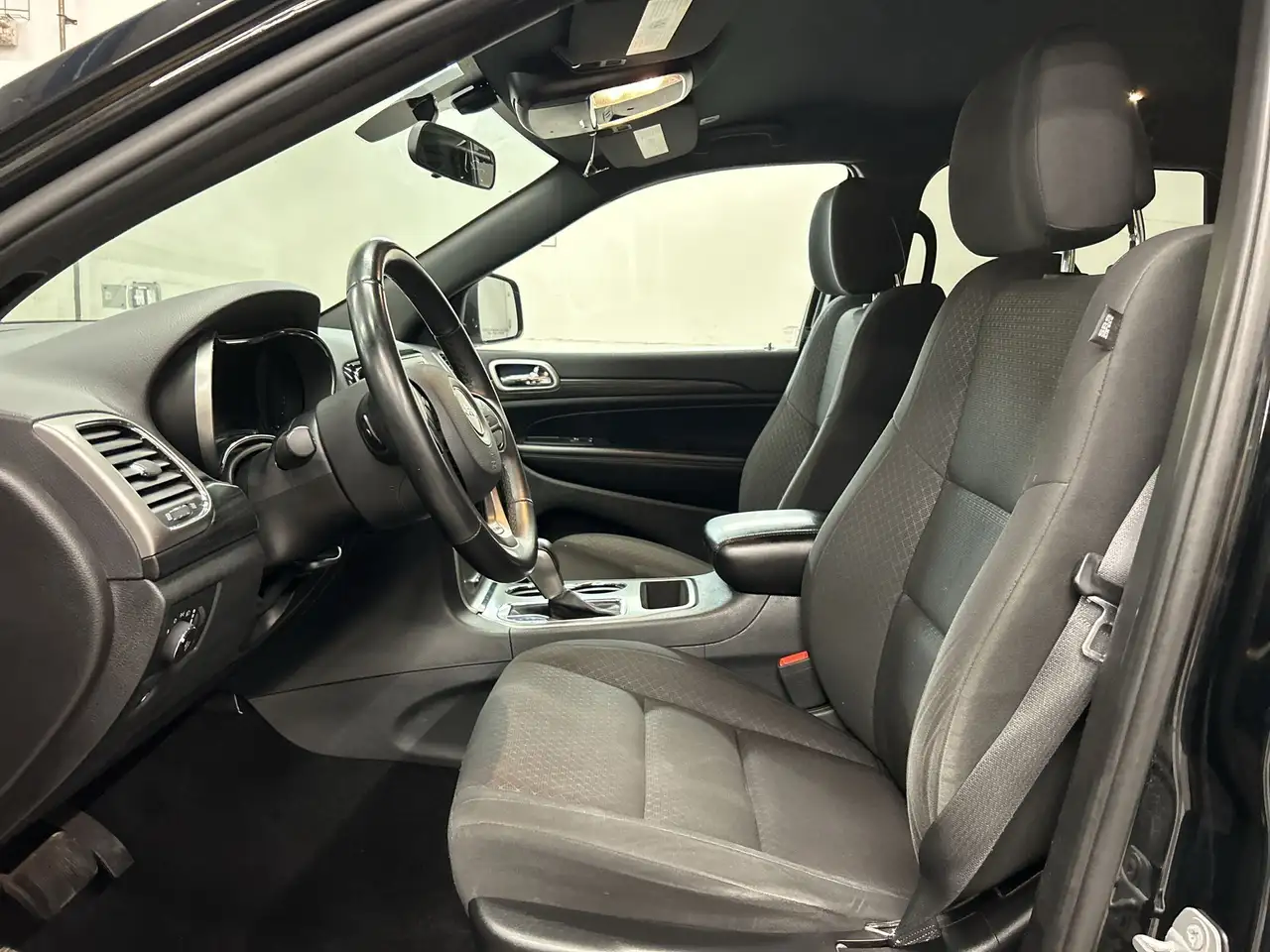 Jeep Grand Cherokee photo Jeep Grand Cherokee