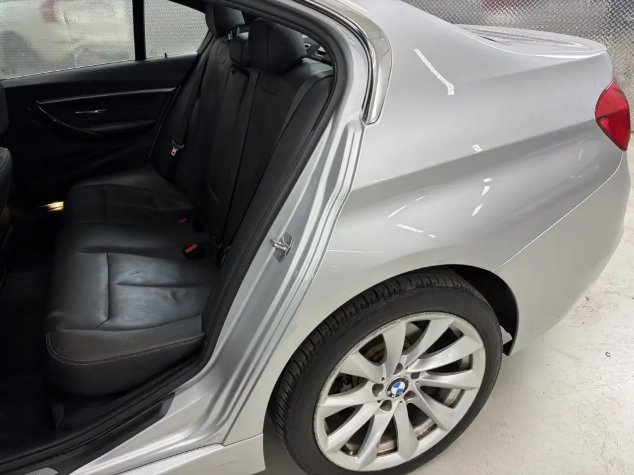 BMW 3 Series photo BMW 3 Series