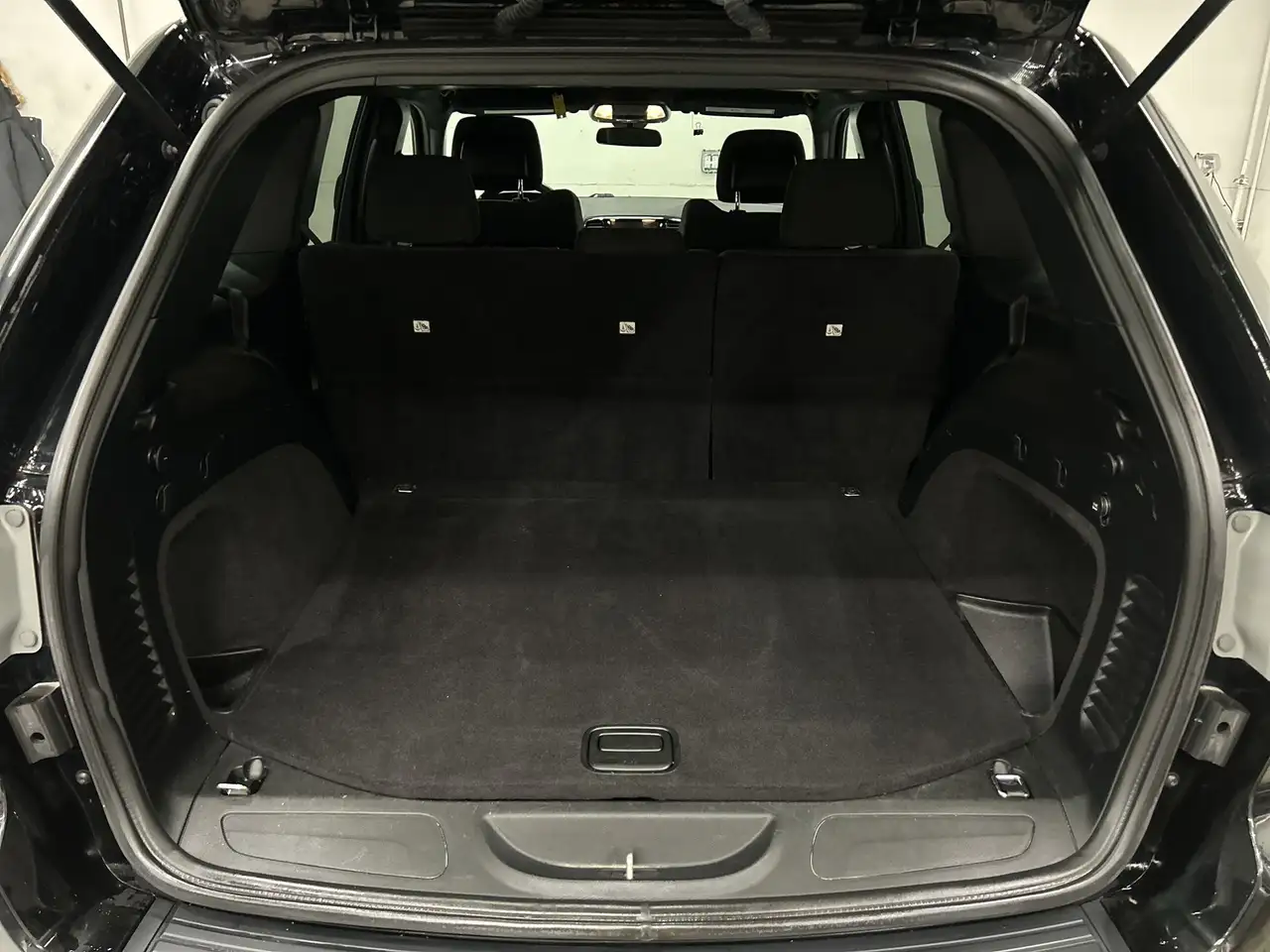 Jeep Grand Cherokee photo Jeep Grand Cherokee