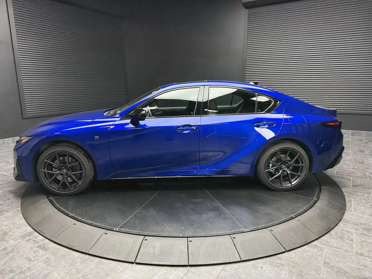 Lexus IS снимка Lexus IS