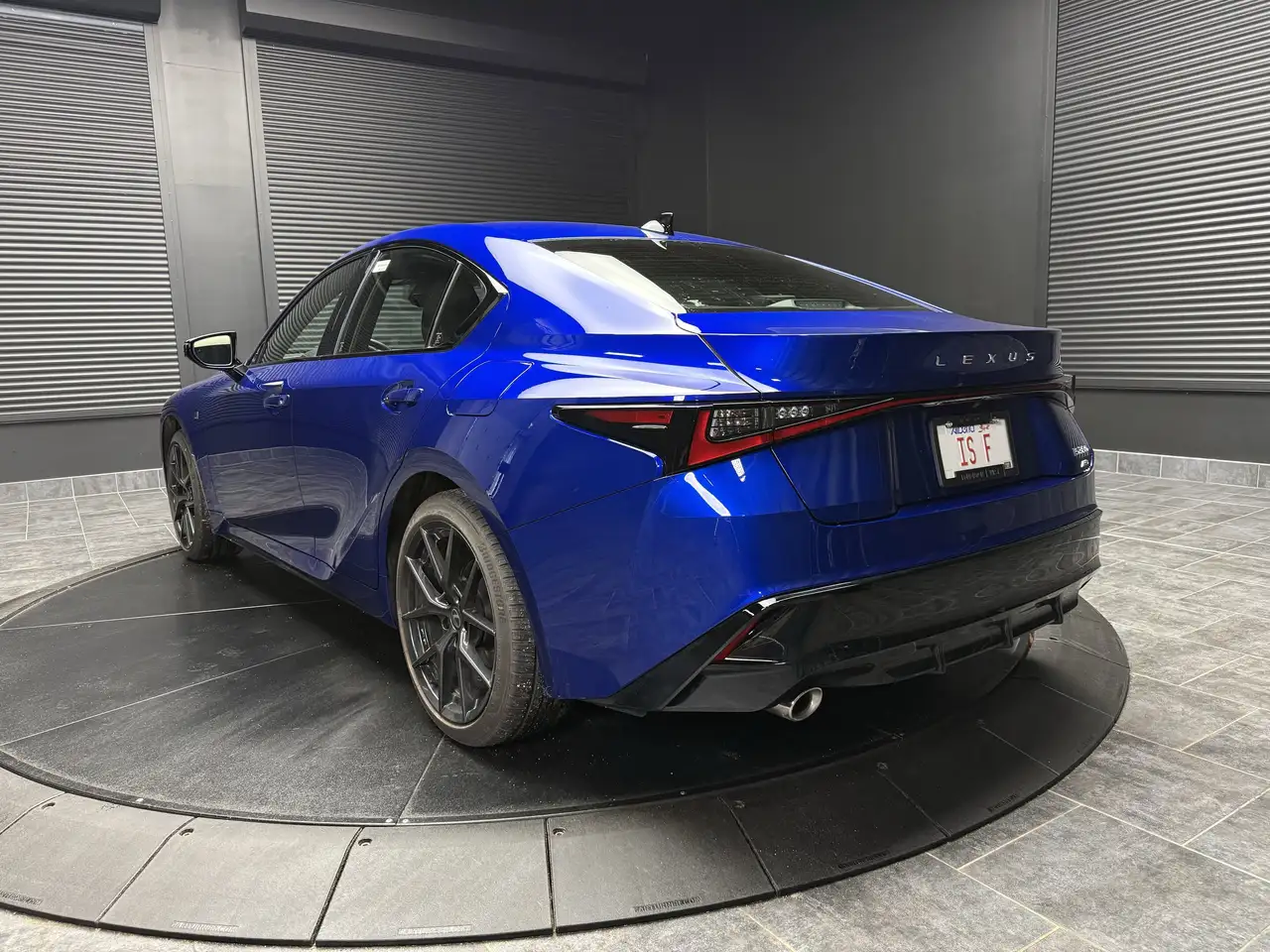 Lexus IS снимка Lexus IS