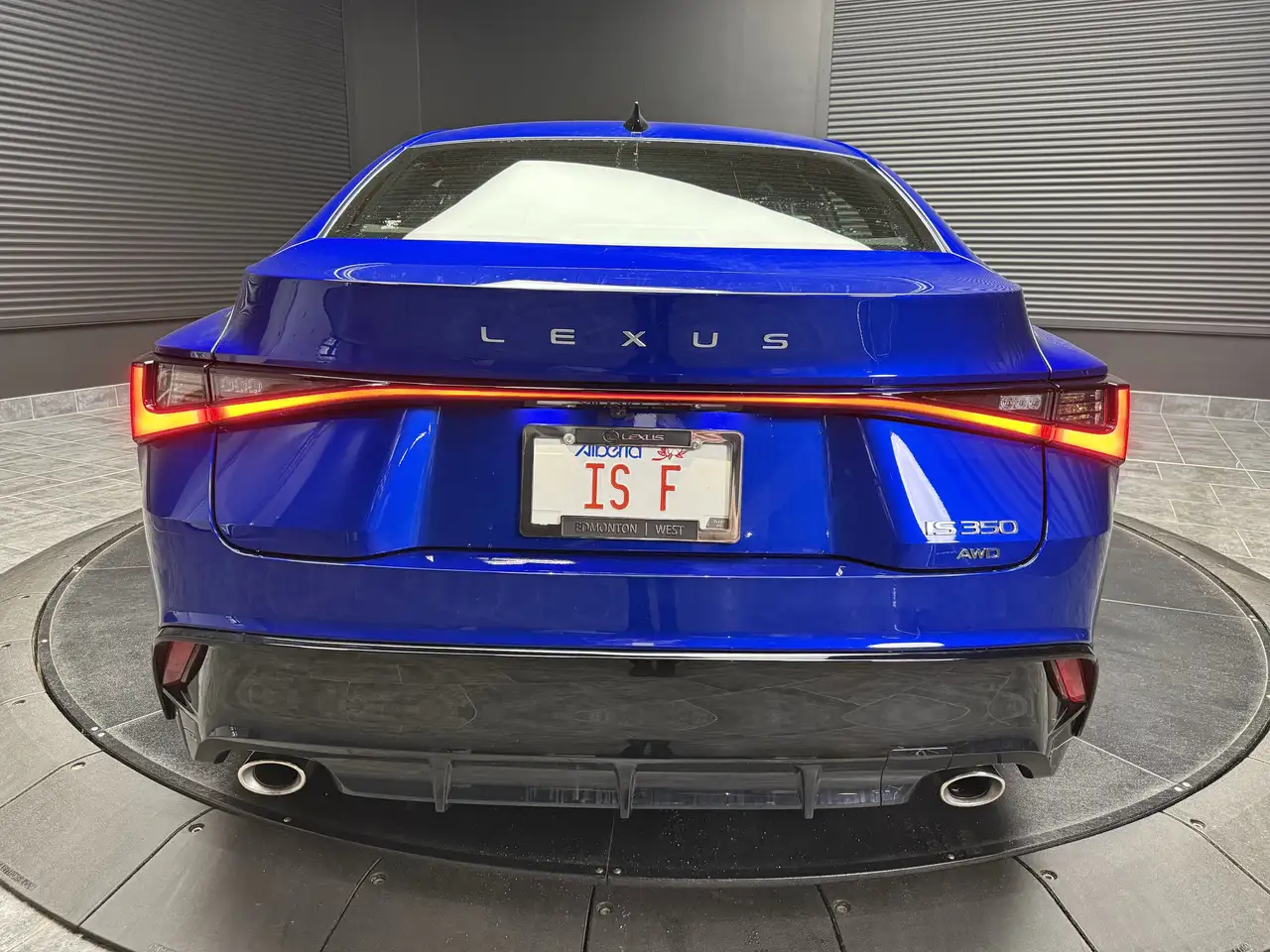 Lexus IS снимка Lexus IS