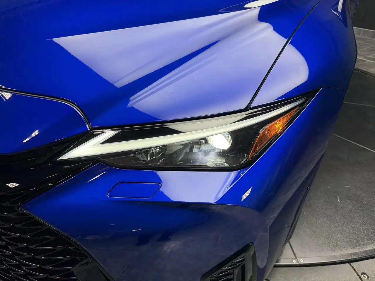 Lexus IS снимка Lexus IS