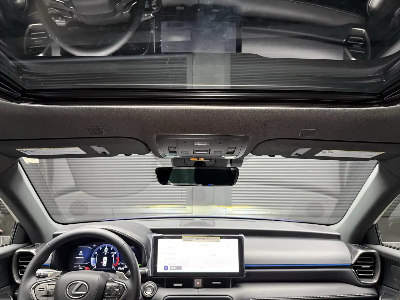 Lexus IS снимка Lexus IS