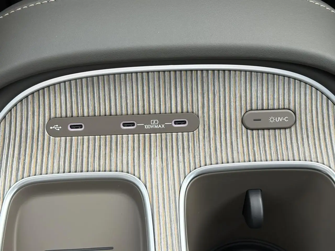 Hyundai PALISADE Hybrid снимка Hyundai PALISADE Hybrid