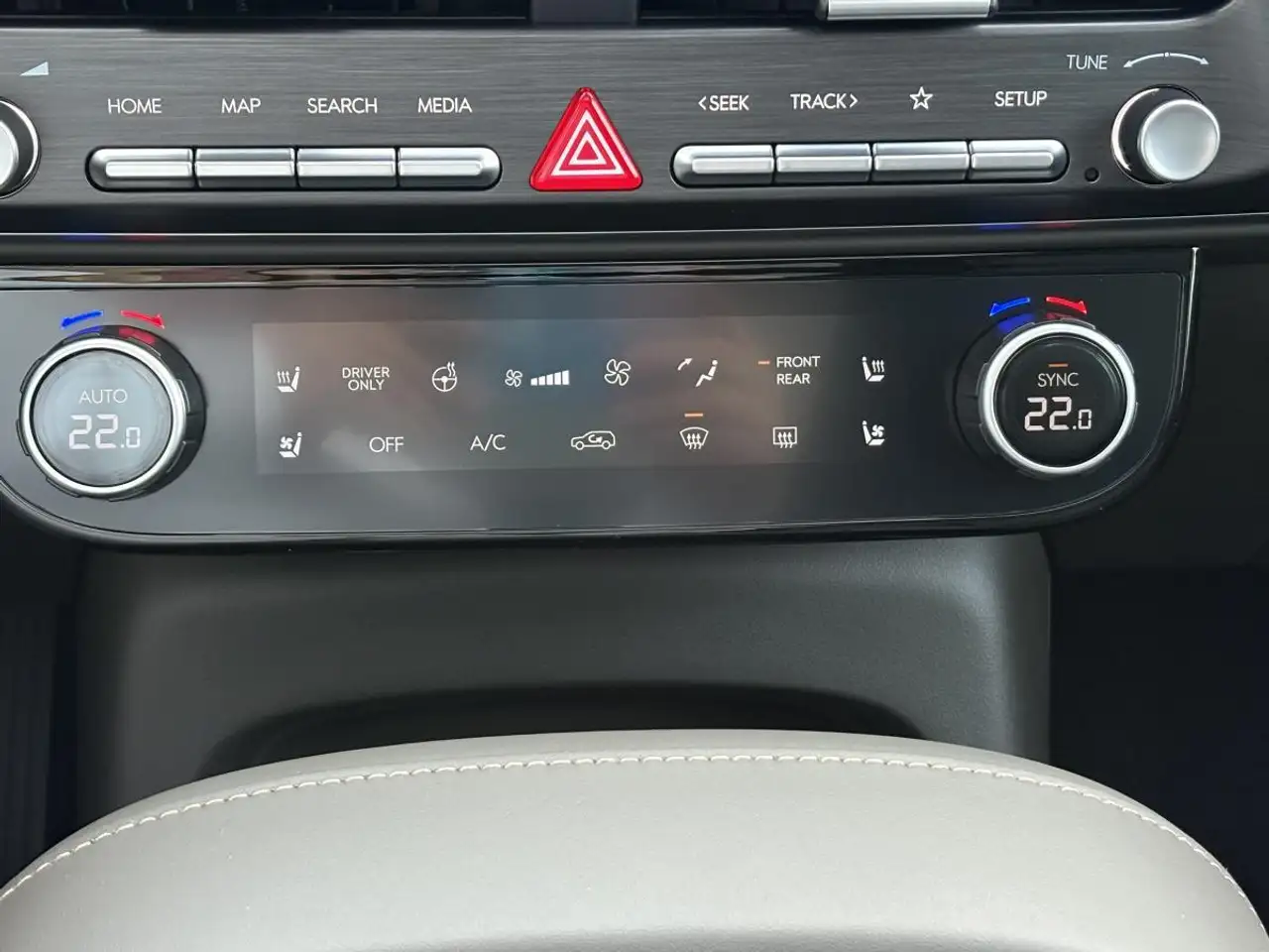 Hyundai PALISADE Hybrid снимка Hyundai PALISADE Hybrid