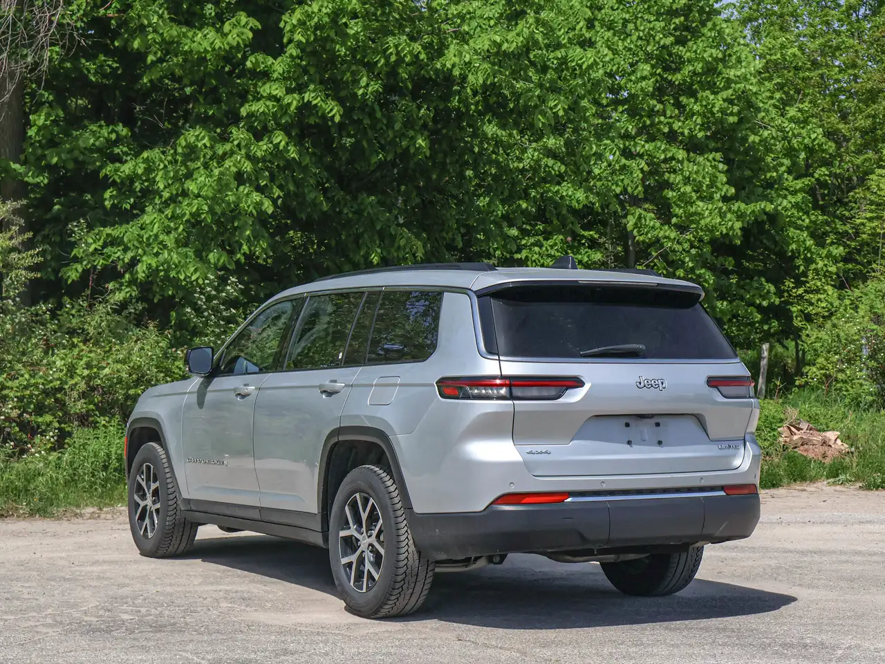 Jeep Grand Cherokee снимка Jeep Grand Cherokee