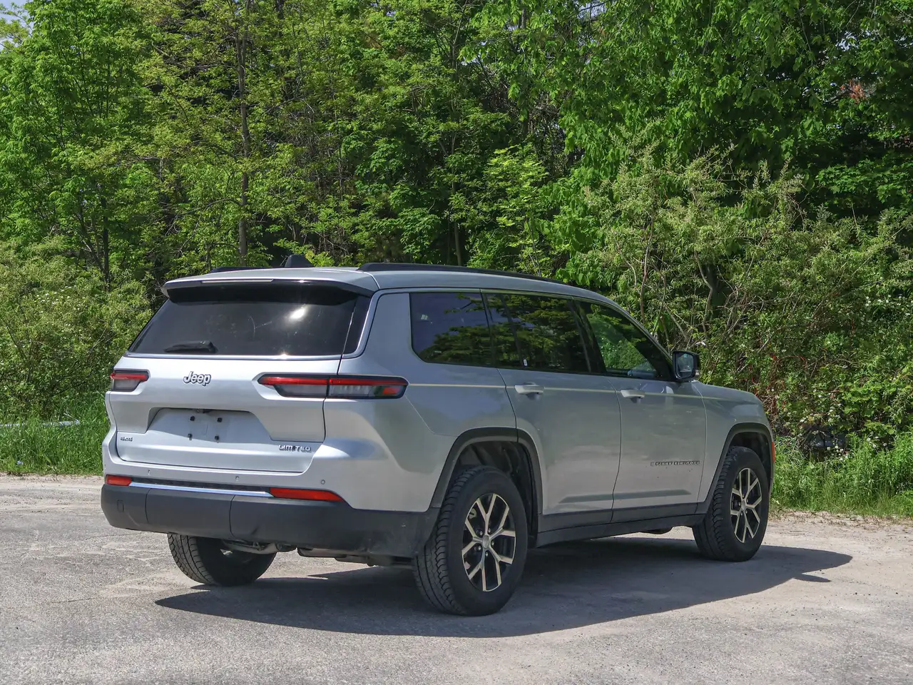 Jeep Grand Cherokee снимка Jeep Grand Cherokee