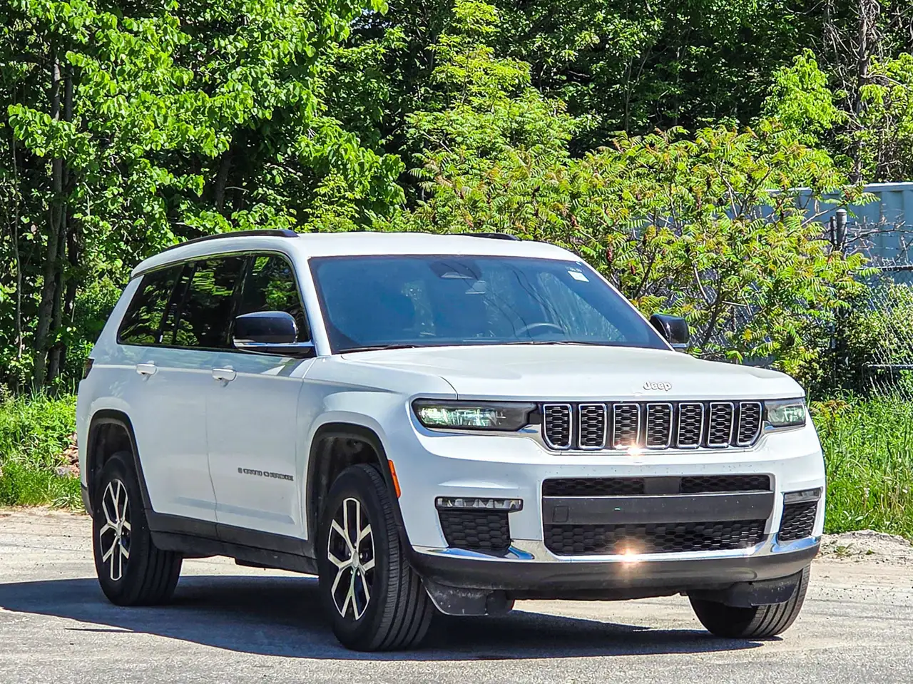 Jeep Grand Cherokee снимка Jeep Grand Cherokee