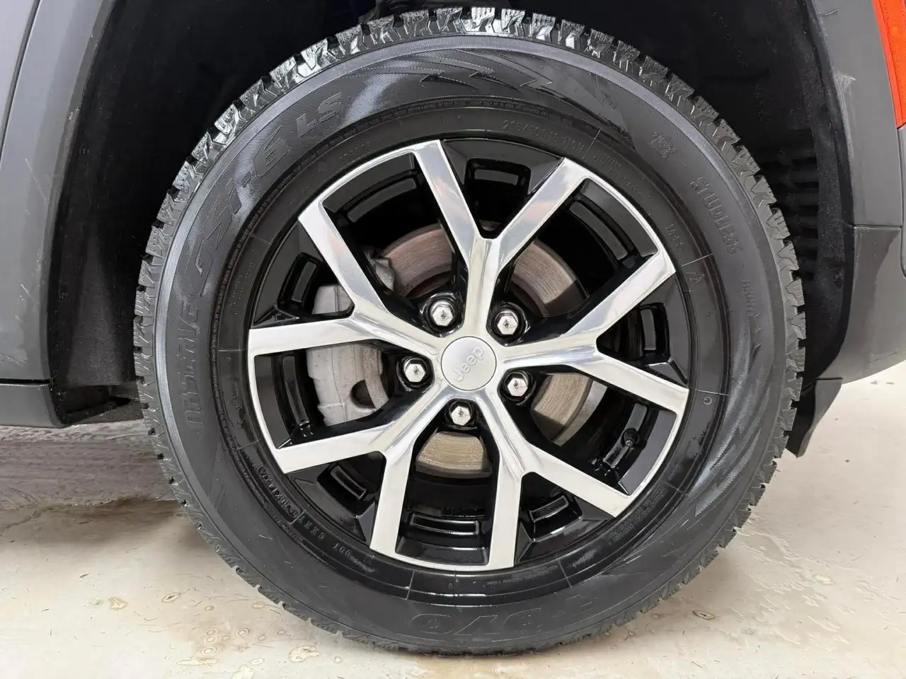 Jeep Grand Cherokee photo Jeep Grand Cherokee