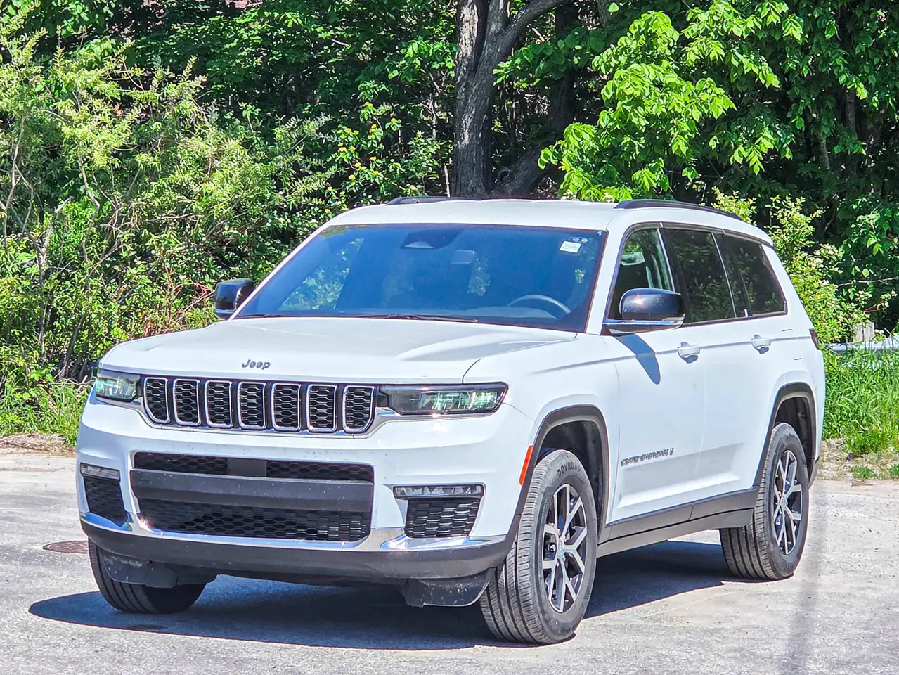 Jeep Grand Cherokee снимка Jeep Grand Cherokee