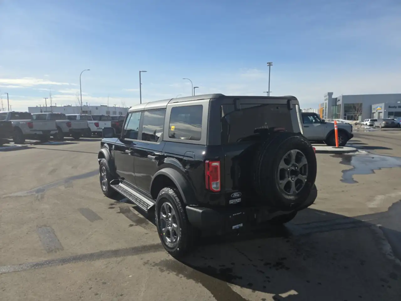 Ford Bronco photo Ford Bronco
