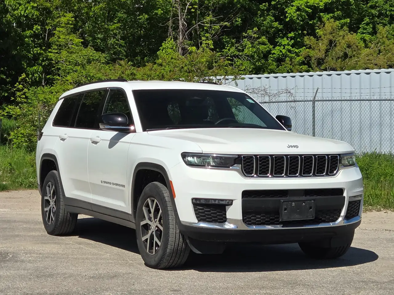 Jeep Grand Cherokee снимка Jeep Grand Cherokee