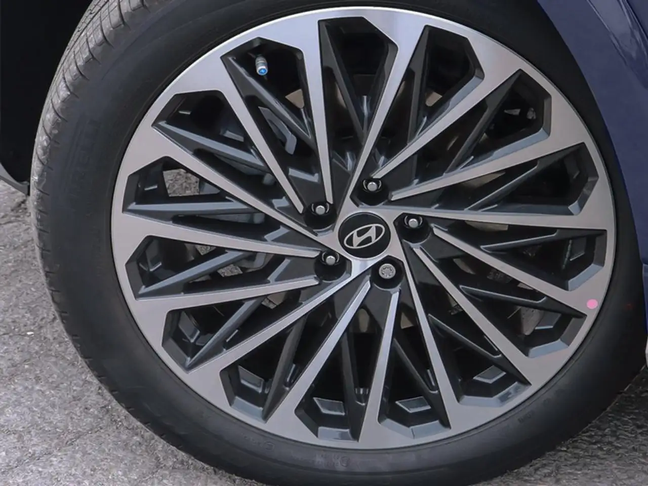 Hyundai PALISADE Hybrid снимка Hyundai PALISADE Hybrid