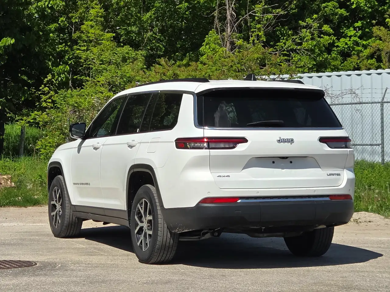 Jeep Grand Cherokee снимка Jeep Grand Cherokee