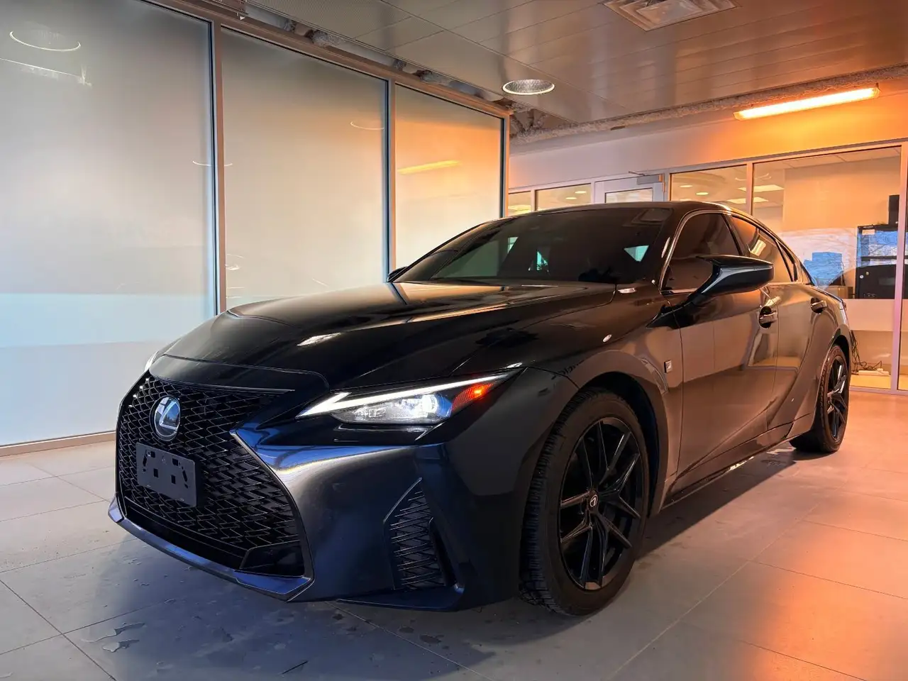 Lexus IS снимка Lexus IS