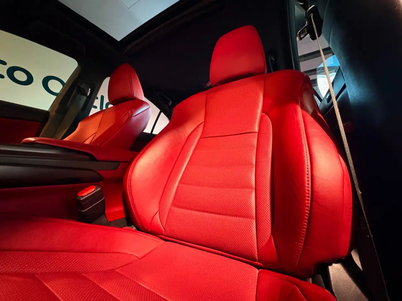 Lexus IS снимка Lexus IS
