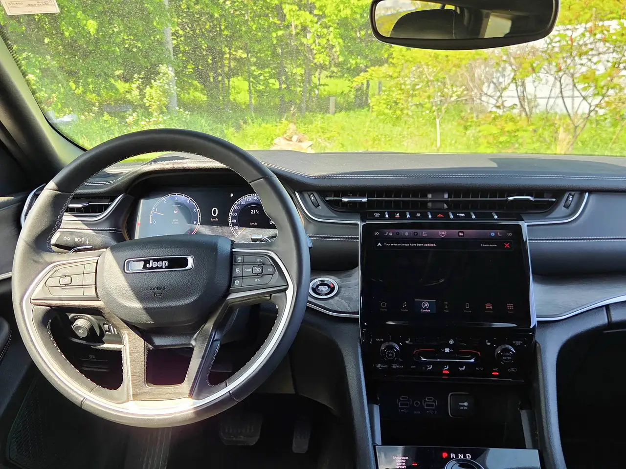 Jeep Grand Cherokee снимка Jeep Grand Cherokee