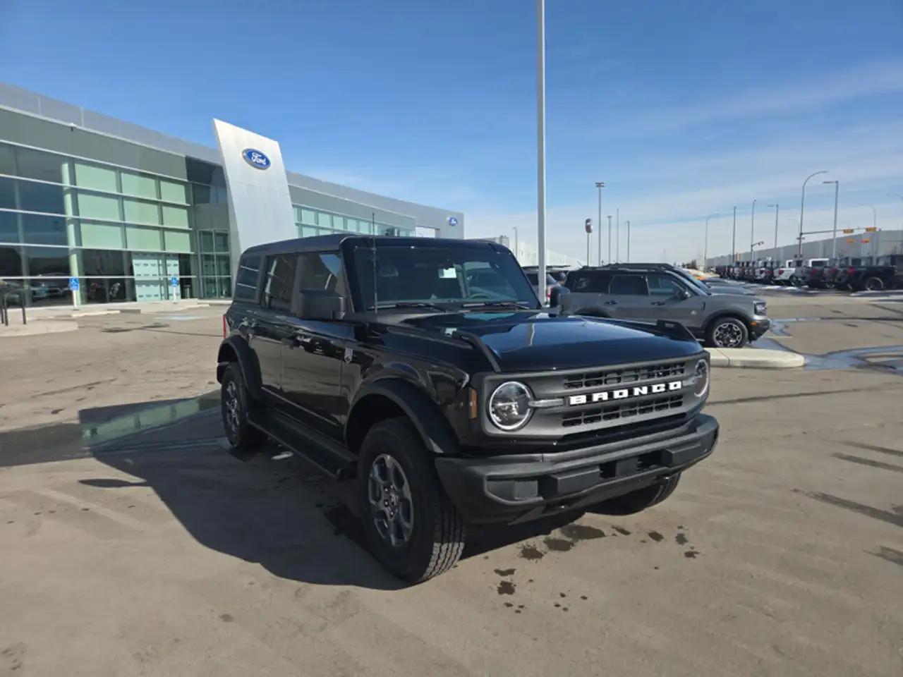 Ford Bronco photo Ford Bronco