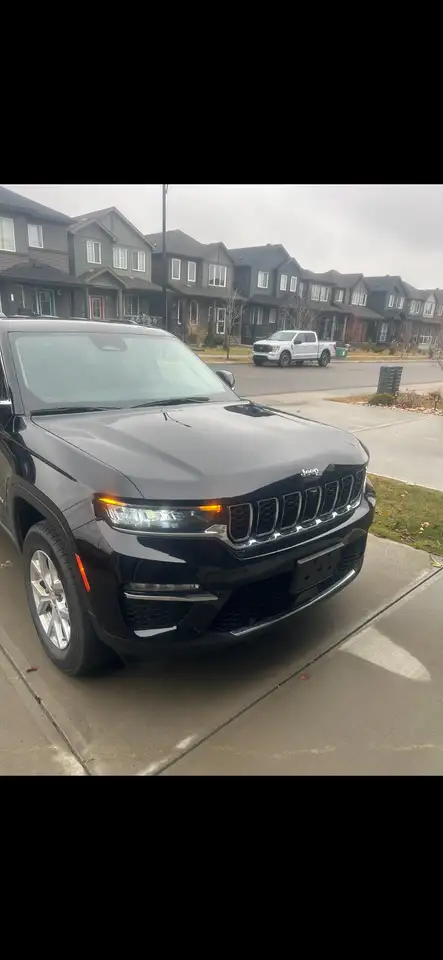 Jeep Grand Cherokee снимка Jeep Grand Cherokee