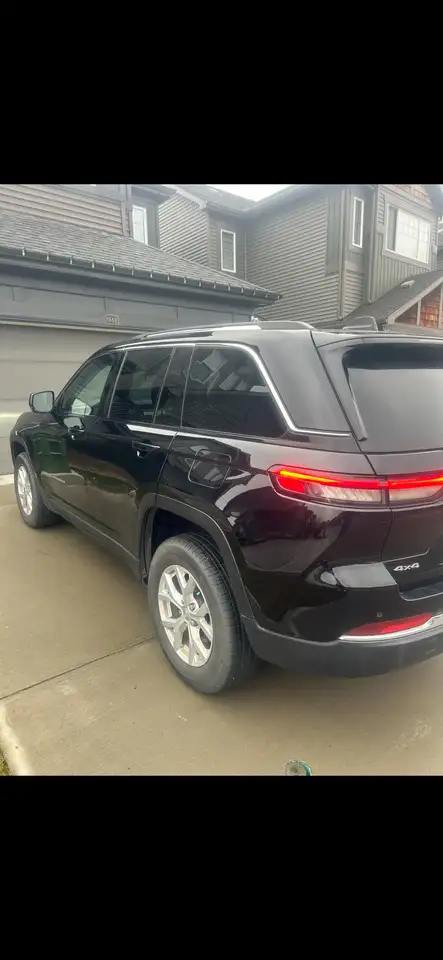 Jeep Grand Cherokee снимка Jeep Grand Cherokee