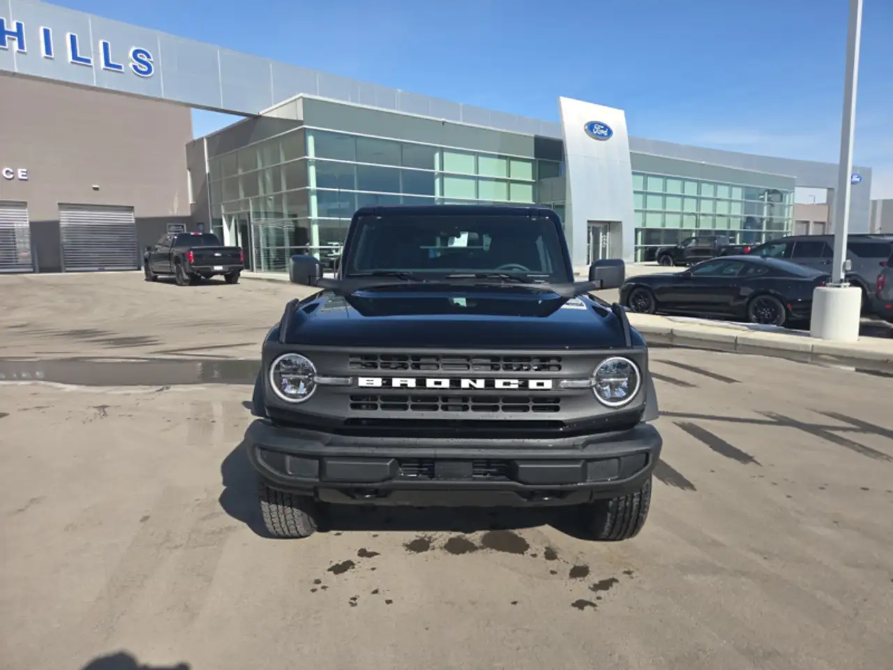 Ford Bronco photo Ford Bronco
