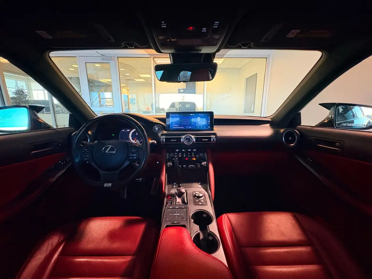 Lexus IS снимка Lexus IS