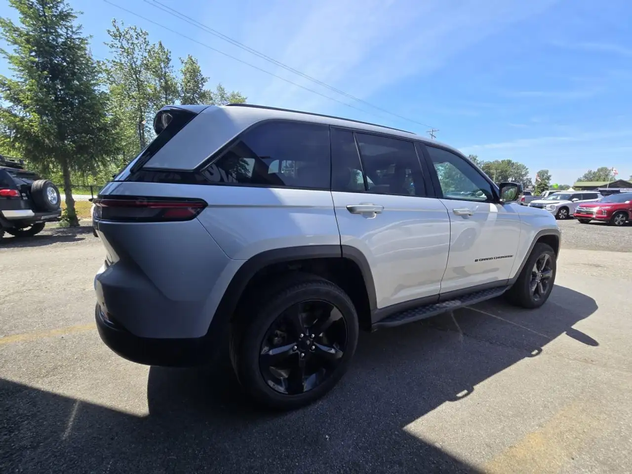 Jeep Grand Cherokee снимка Jeep Grand Cherokee