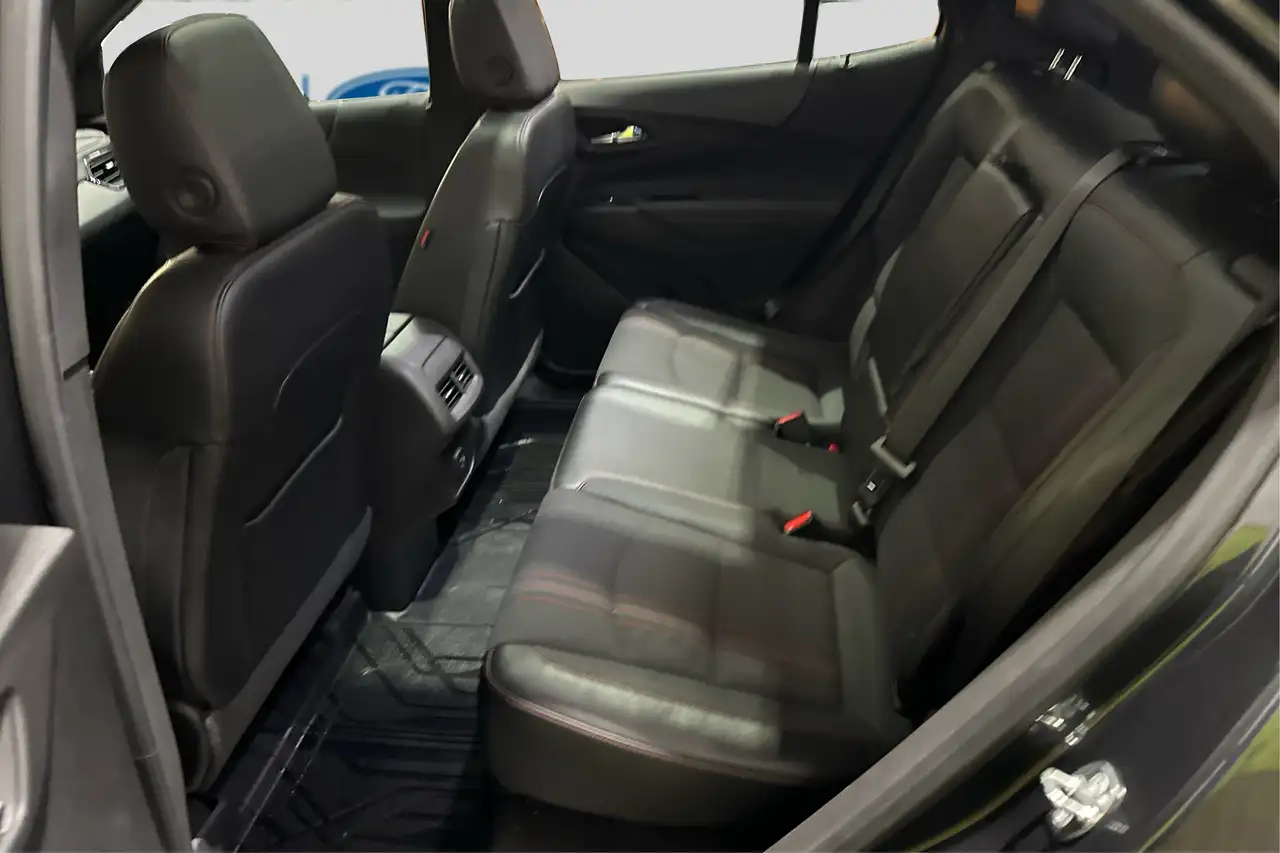 Chevrolet Equinox photo Chevrolet Equinox