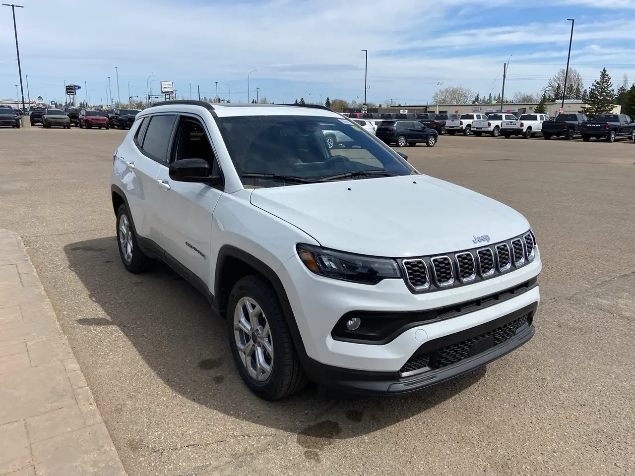 Jeep Compass photo Jeep Compass
