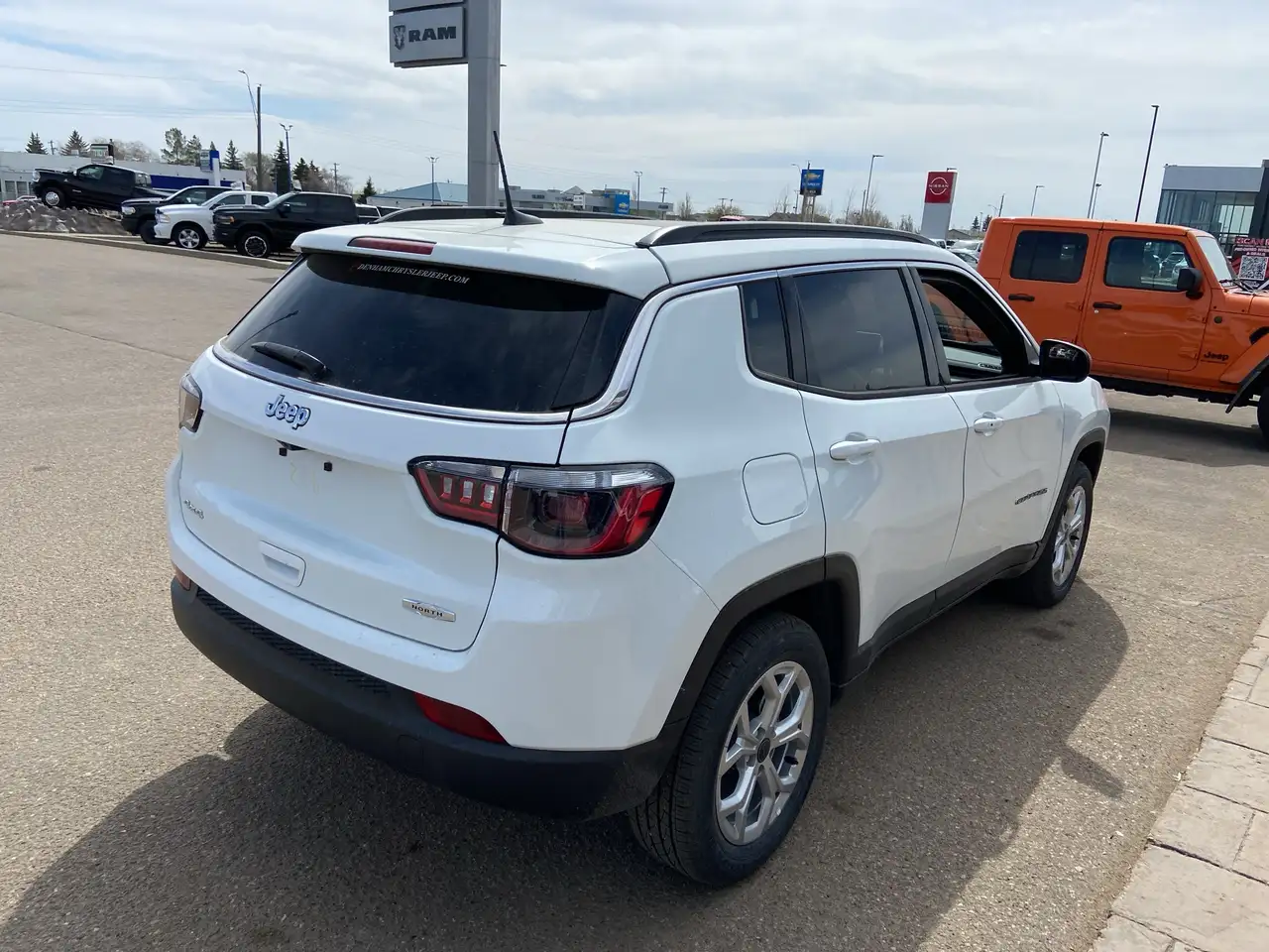 Jeep Compass photo Jeep Compass