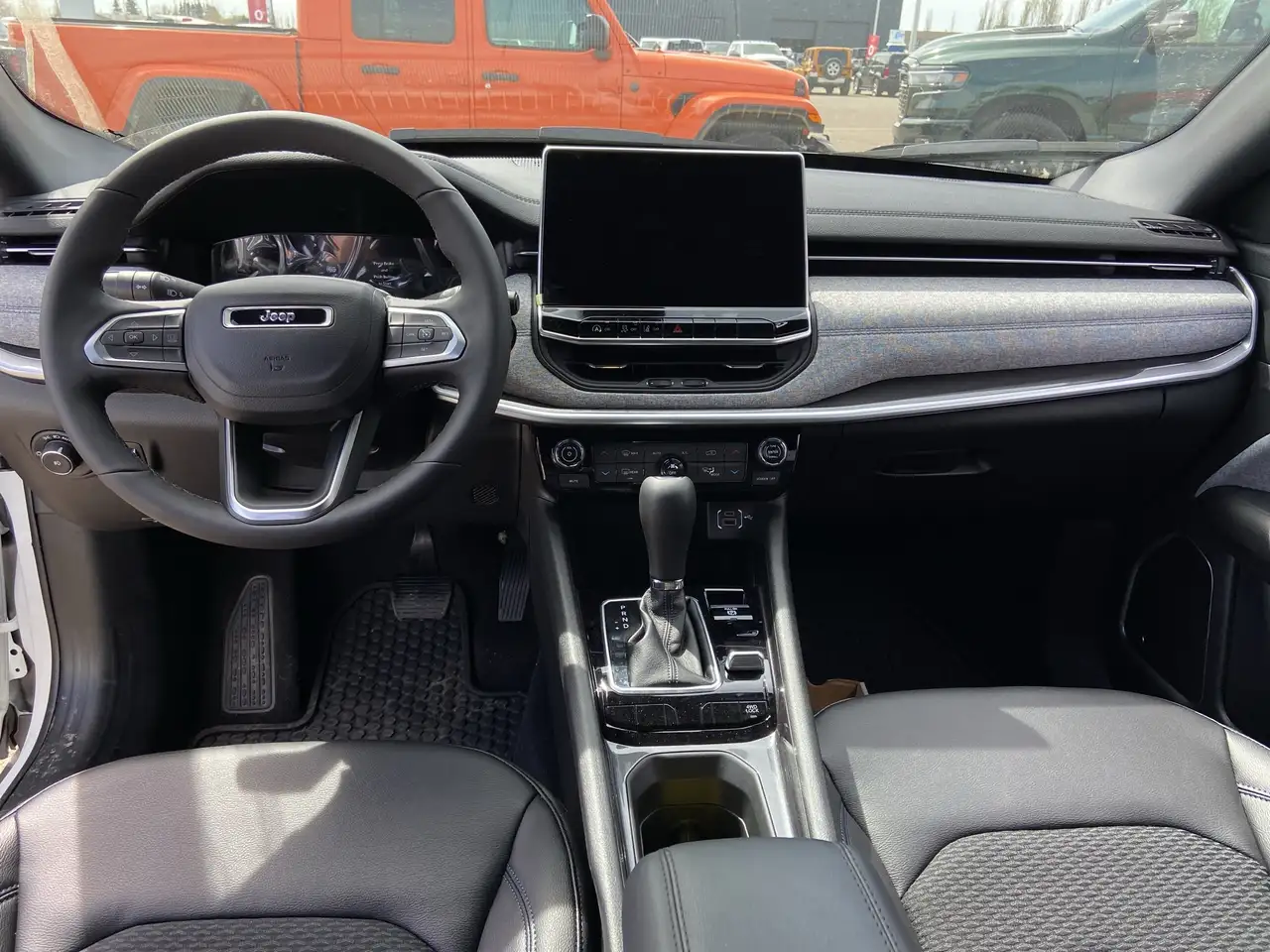 Jeep Compass photo Jeep Compass