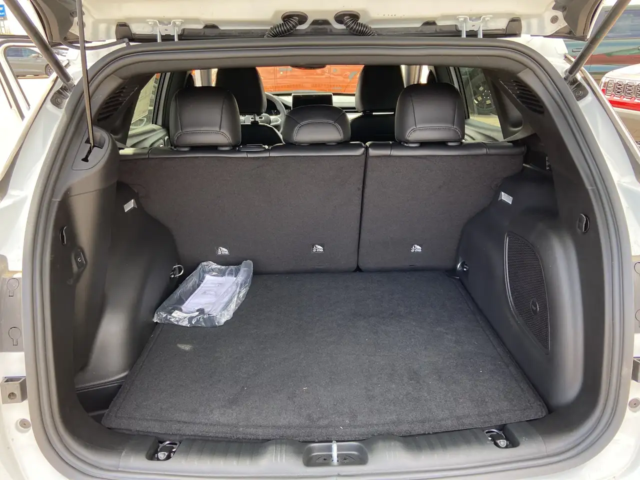 Jeep Compass photo Jeep Compass